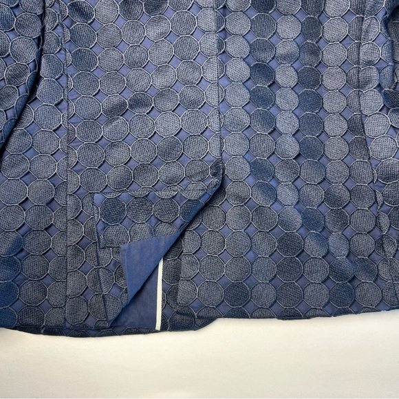 Banana Republic Navy Blue Embroidered Circles Patterned Blazer size 2 - Picture 7 of 9